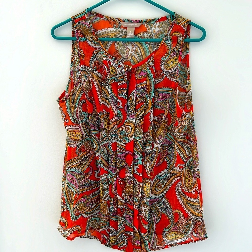 Banana Republic pleated tank size S
